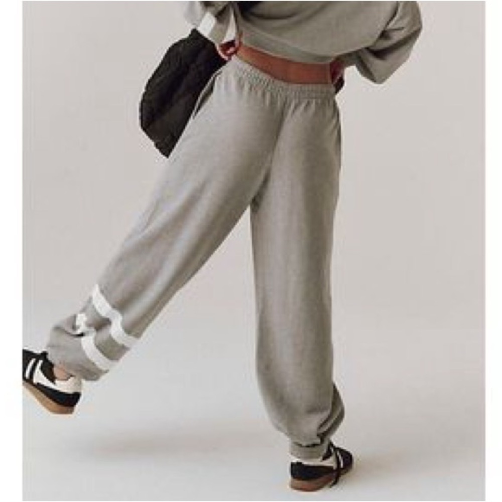 FP MOVEMENT All Star Logo Jogger Pants NWT Heather Gray Pink Black - Picture 4 of 10